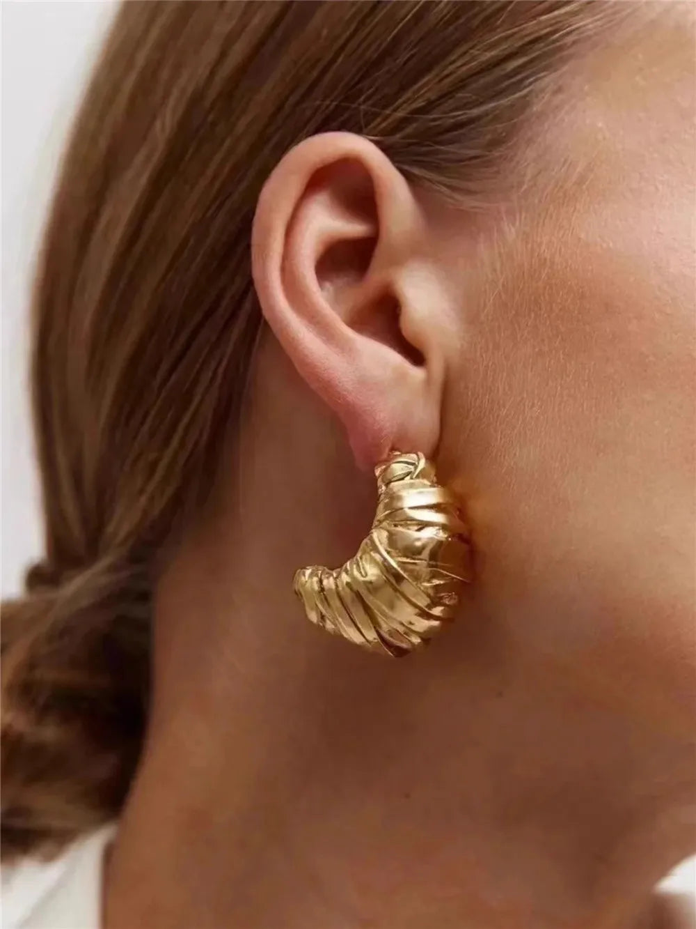 Retro Metal Stud Earrings Geometric Irregular for Women Brass Jewelry Light Luxury Europe And America